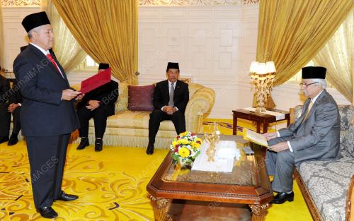 NS04_03032014_TUANKU_ZAKAT