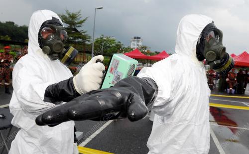 NS04_03082017_BOMBA_HAZMAT