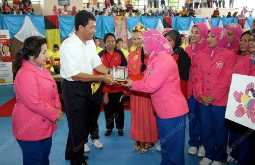 ROSMAH MANSOR