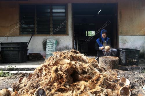 USAHAWAN PERNIAGAAN SANTAN