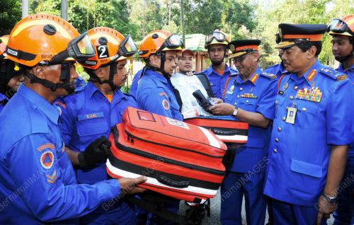 NS04_06012016_JPAM_PENYELAMAT