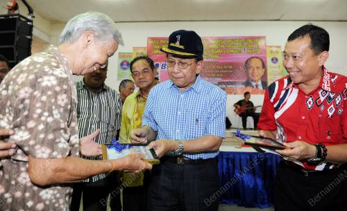 NS04_06022012_RAIS_BR1M