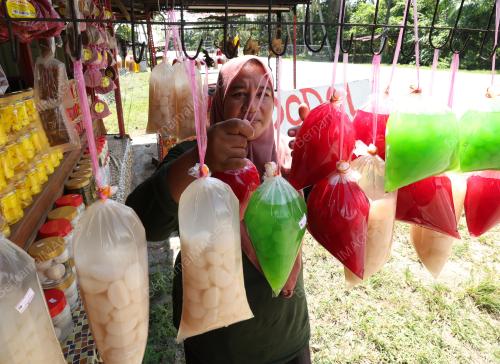 BUAH BELULUK