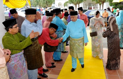 NS04_06072016_TUANKU_MUHRIZ
