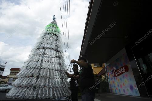 TINJAUAN PERSIAPAN HARI KRISMAS