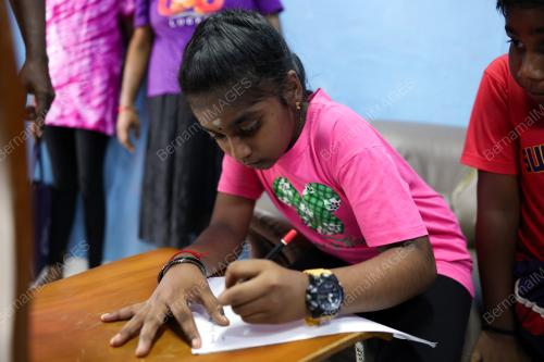 R SHIVAANI