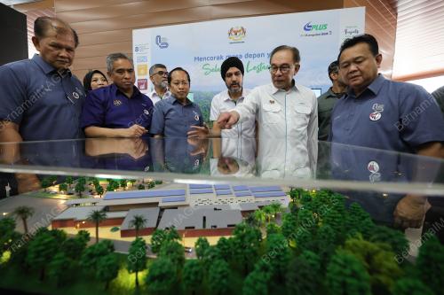 DATUK SERI ANWAR IBRAHIM