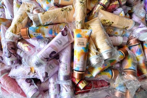 PELUPUSAN EKSHIBIT PERDANA