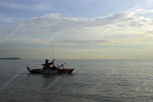 AKTIVITI KAYAK SAMBIL MEMANCING DI PORT DICKSON