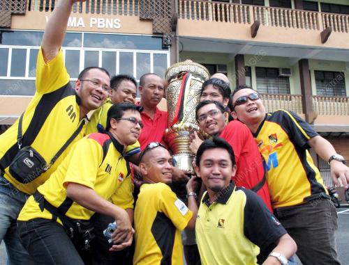 PIALA FA