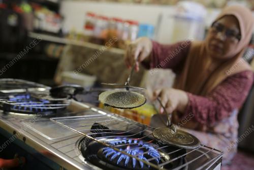 PERSIAPAN KUIH AIDILFITRI