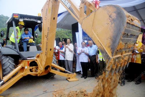 NS04_11102012_PECAH_TANAH