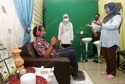KHAIRY JAMALUDDIN