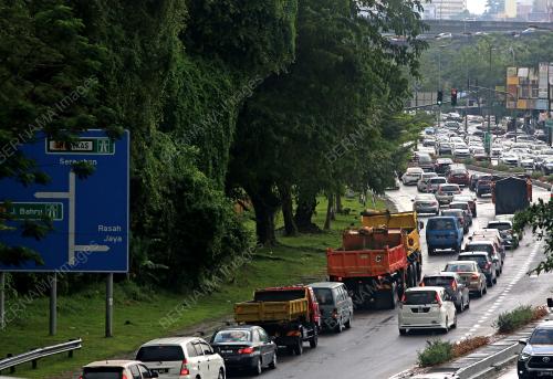 LEBUHRAYA UTARA-SELATAN (PLUS)