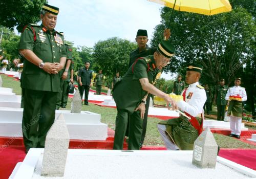 SULTAN ABDUL HALIM MU'ADZAM SHAH