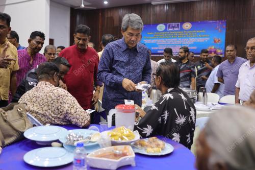 DATUK SERI MOHAMAD HASAN