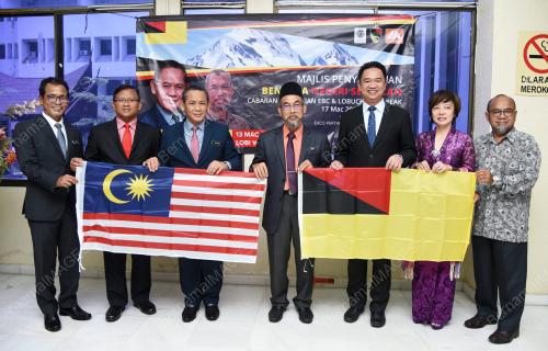 NS04_13032019_SERAH_BENDERA_BN201903112954