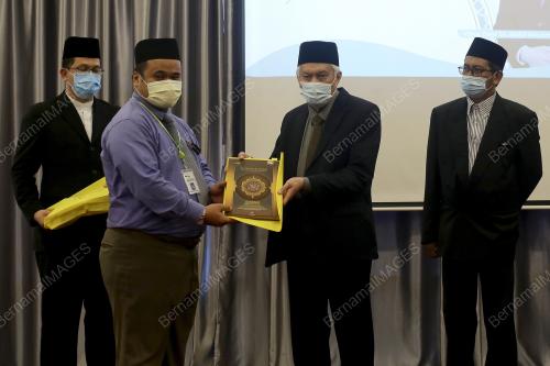 DATUK DR ABDUL AZIZ SHEIKH AB KADIR