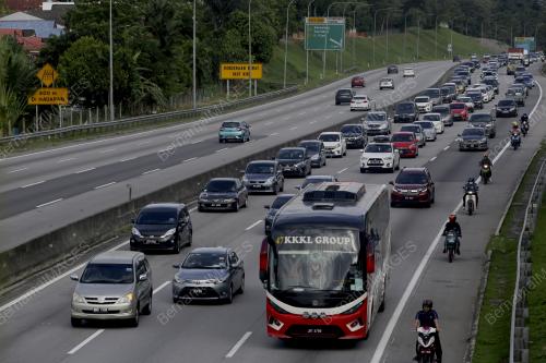 TINJAUAN ALIRAN TRAFIK PLUS DAN ANTARA BANDAR