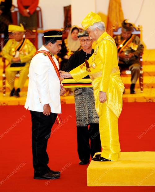 NS04_14012016_TUANKU_MUHRIZ