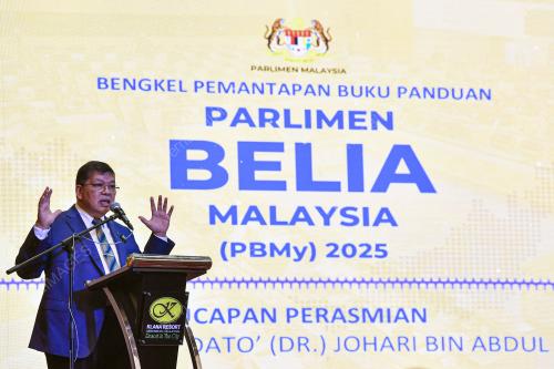 TAN SRI DR JOHARI ABDUL