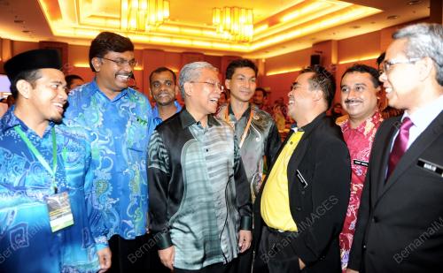 NS04_14102014_KONVENSYEN_GURU