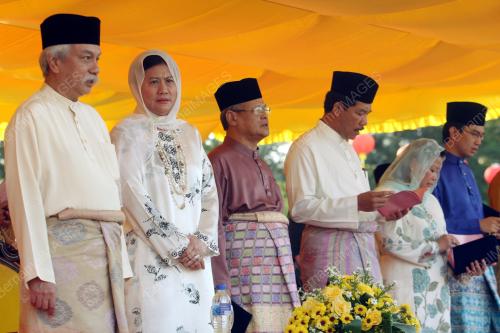 NS04_15022011_MAULIDUR_RASUL