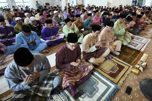 NS04_15062018_SOLAT_AIDILFITRI_BN201806080474