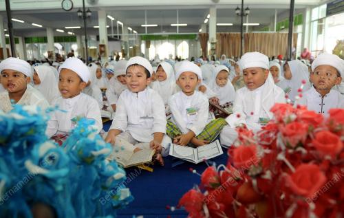 NS04_15072014_KHATAM_ALQURAN