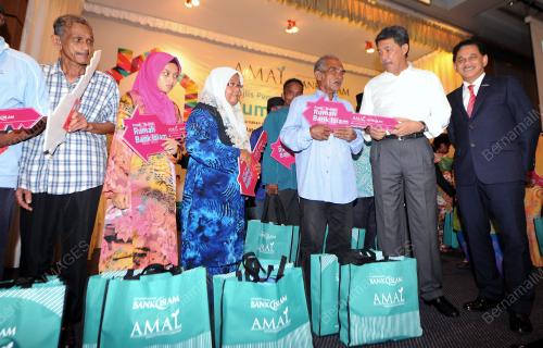 NS04_17012017_MOHAMAD_BANTUAN