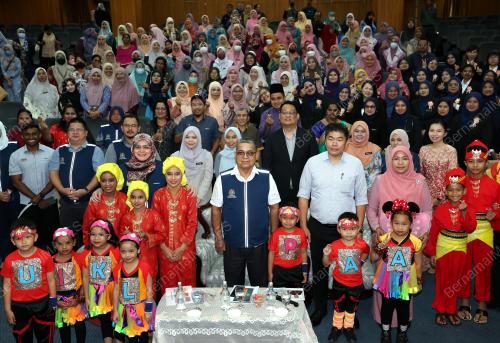 DATUK AARON AGO DAGANG