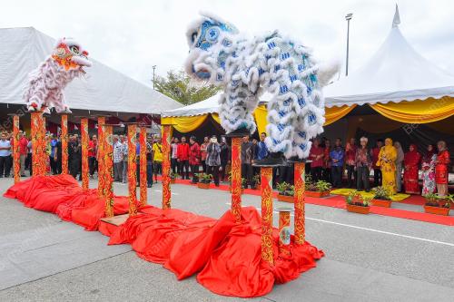 TUANKU MUHRIZ TUANKU MUNAWIR