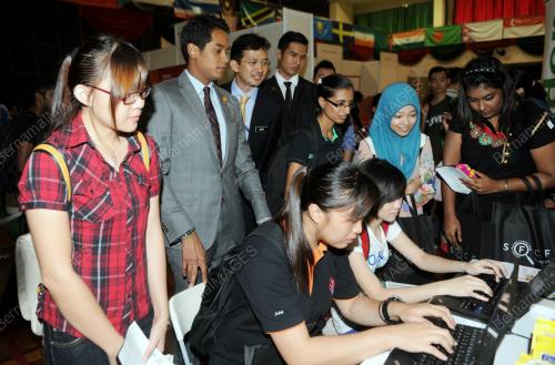 NS04_17062014_KHAIRY_KERJAYA