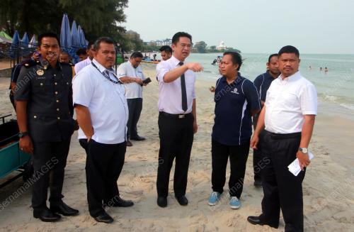 NS04_17082018_LAWAT_PANTAI