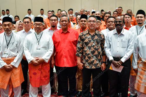 DATUK SERI AMINUDDIN HARUN