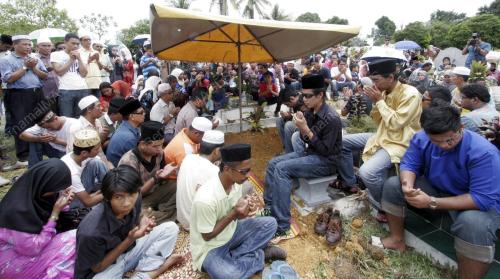 JENAZAH ACHIK SPIN