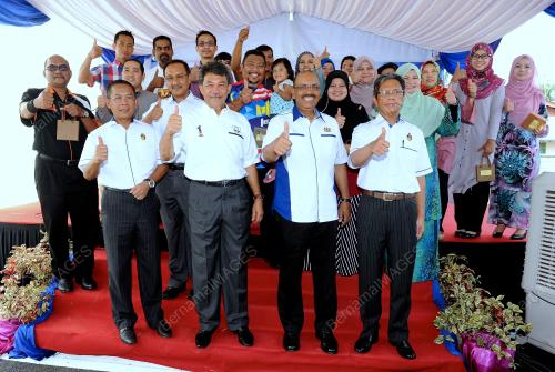 NS04_18042017_MOHAMAD_RUMAH