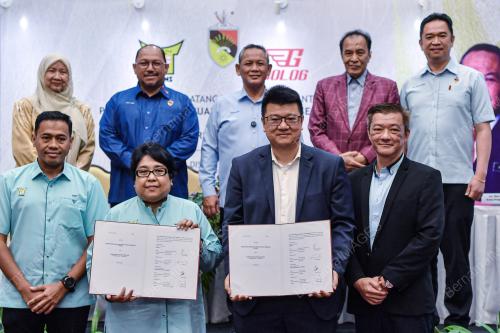 DATUK SERI AMINUDDIN HARUN