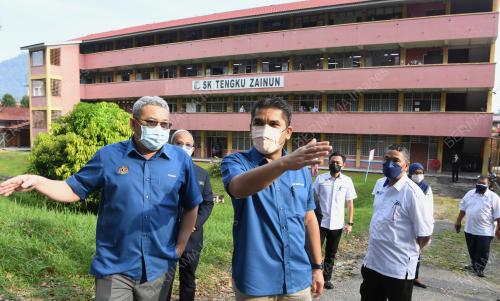 DATUK DR MOHD RADZI MD JIDIN