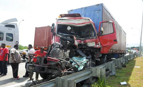 NS04_19062017_KEMLANGAN_MAUT