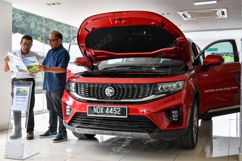 KERETA NASIONAL PROTON