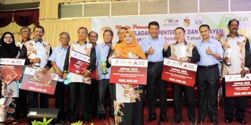 NS04_19092015_HARI_PELADANG