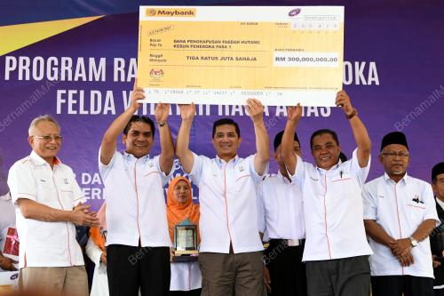 NS04_20042019_AZMIN_BN201904197212