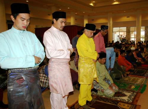 TUANKU MUHRIZ