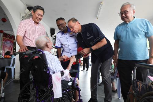 DATUK AHMAD DZAFFIR MOHD YUSSOF