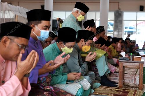 TUANKU MUHRIZ TUANKU MUNAWIR
