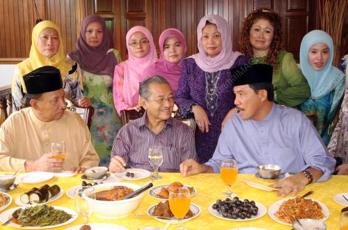 RUMAH TERBUKA