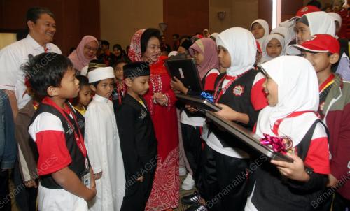 ROSMAH MANSOR