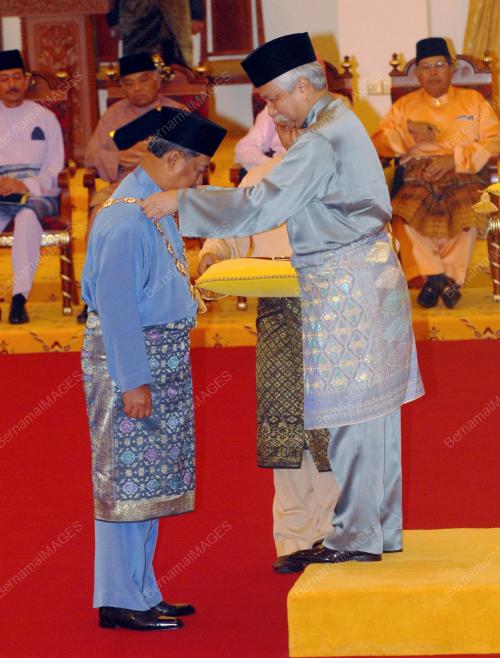 TUANKU MUHRIZ IBNI ALMARHUM TUANKU MUNAWIR