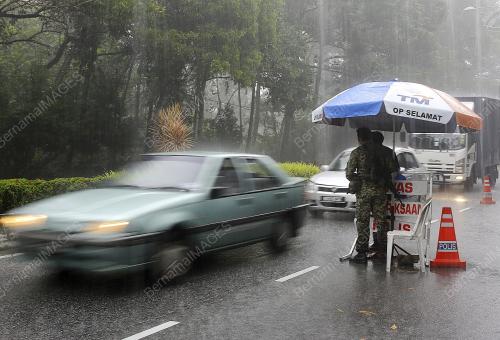 ANGGOTA PDRM DAN ATM TETAP BERKAWAL